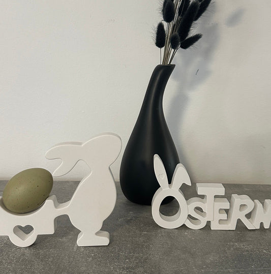 Handgefertigter Deko-Aufsteller „Ostern“ aus Raysin – Minimalistisches Design für dein Zuhause Plottarie Manufaktur