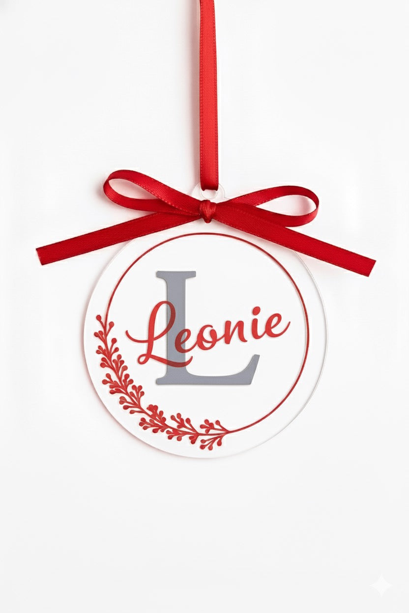 Personalisierte Weihnachtskugel mit Namen | Acryl oder Holz Plottarie Manufaktur